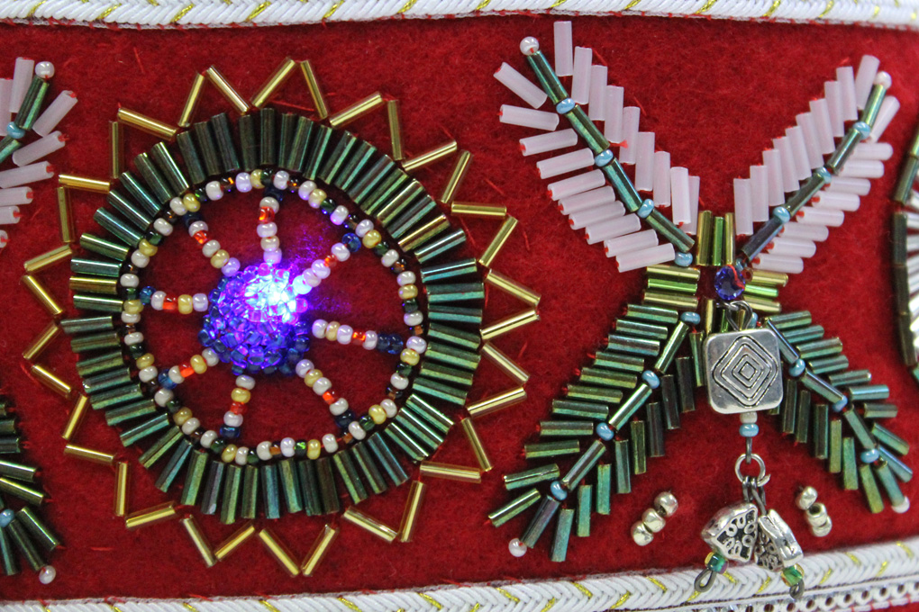 Dancing crown detail