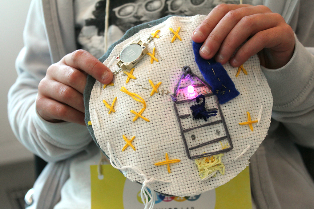 LED patch with a rocket